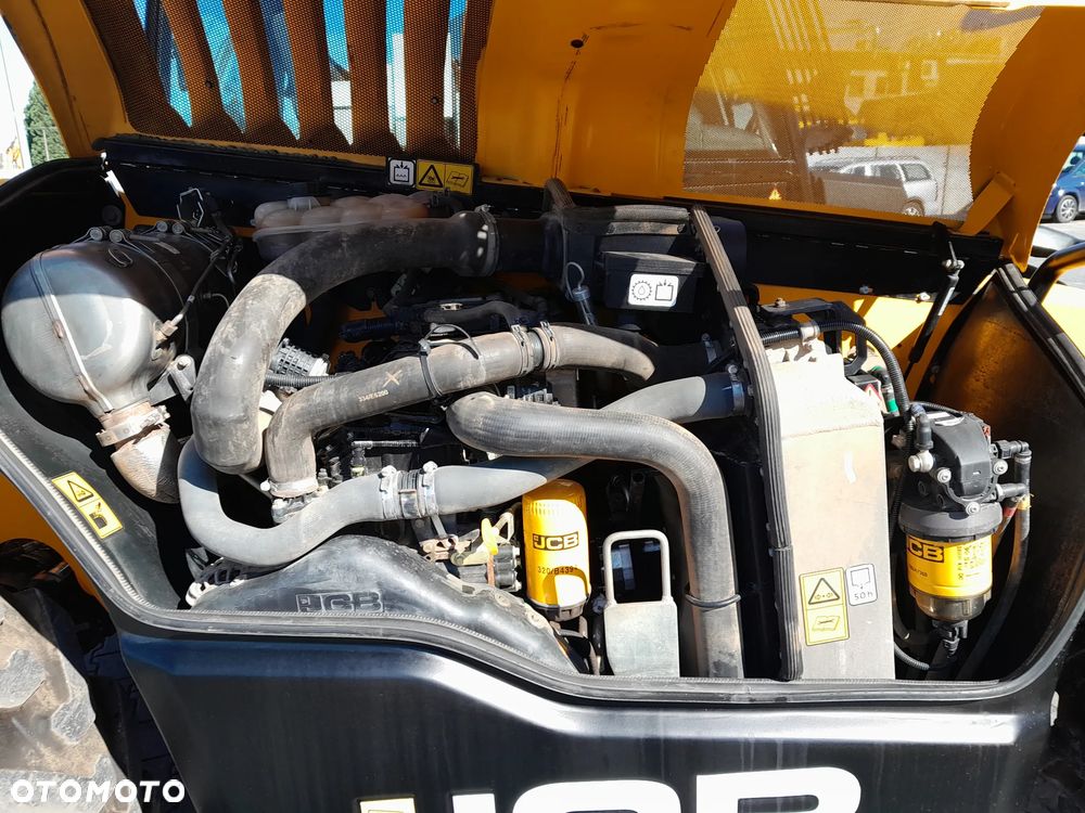 JCB 540-140 2022r - 16