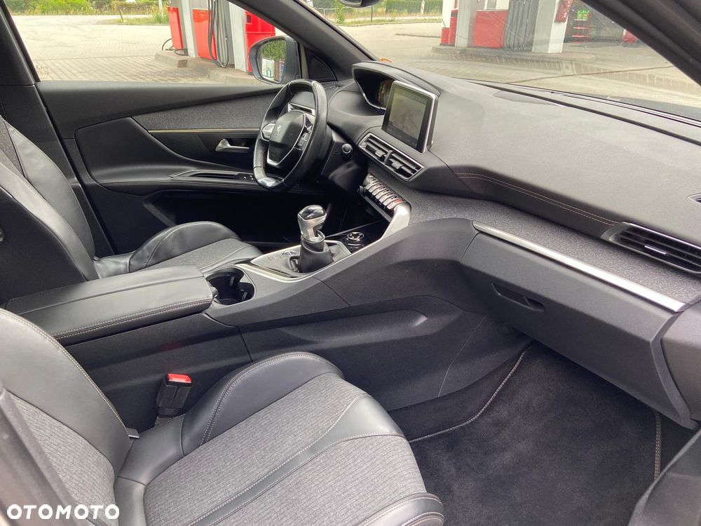 Peugeot 5008 - 2