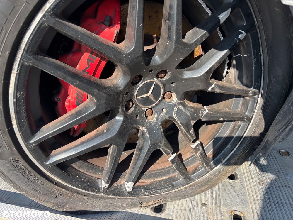 Mercedes-Benz GLE - 22