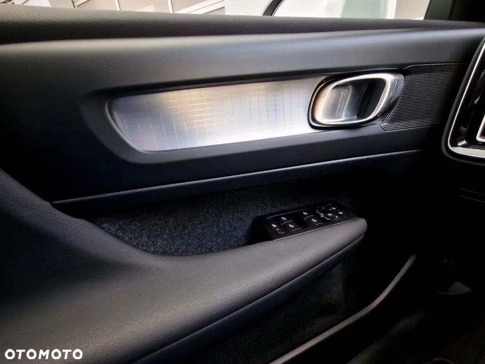 Volvo XC 40 T3 Momentum - 15