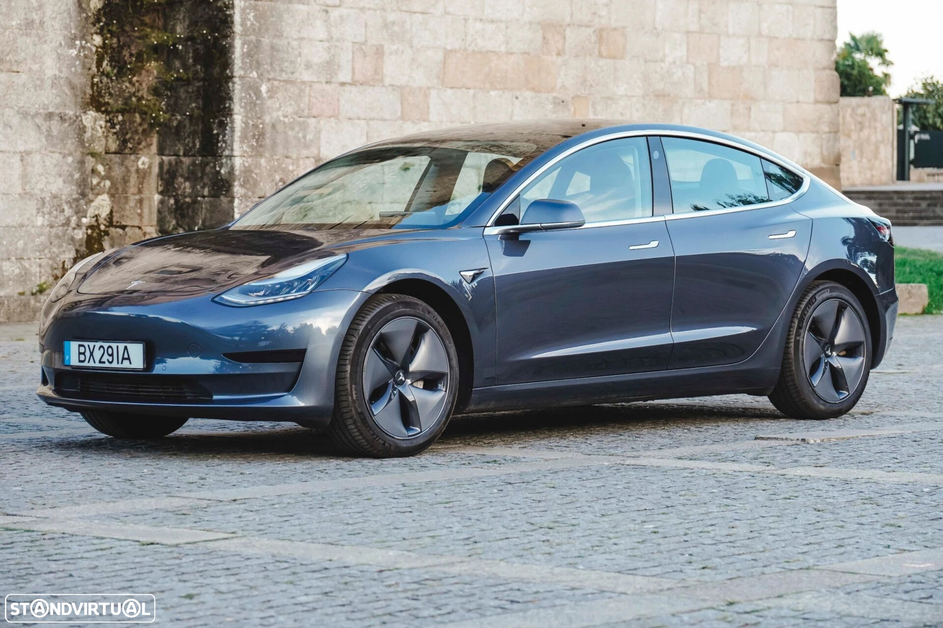 Tesla Model 3 Standard RWD Plus - 30