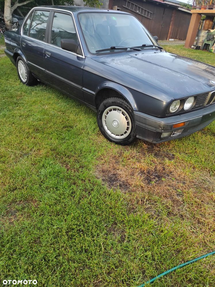 BMW Seria 3 316i - 1