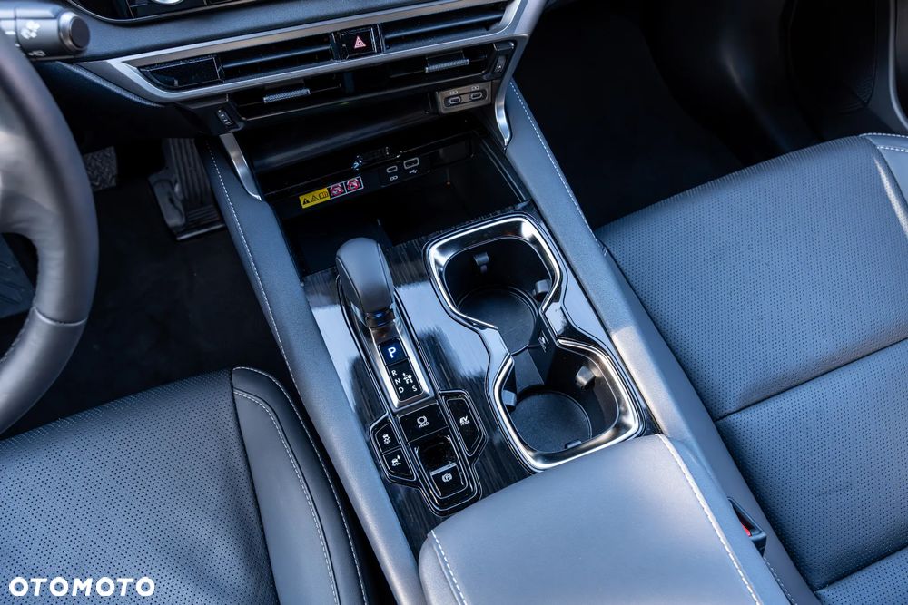 Lexus RX 350h F Sport Design - 24
