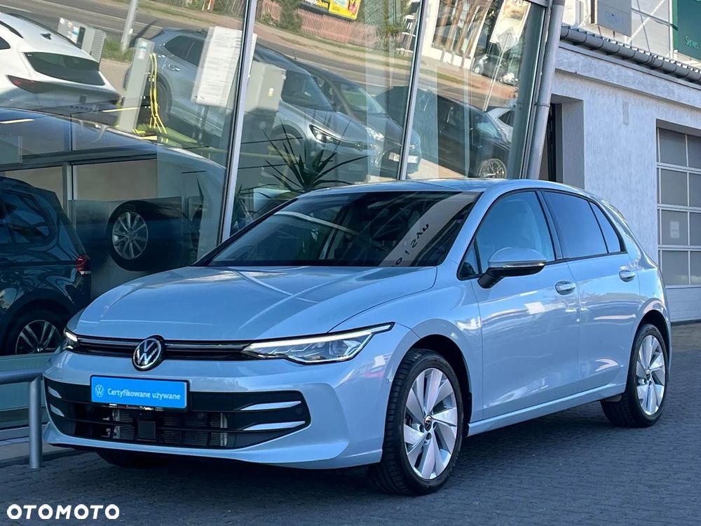 Volkswagen Golf - 10