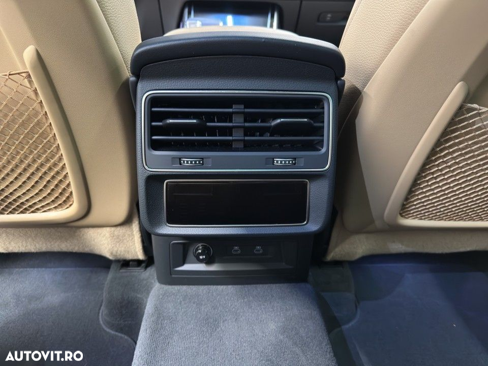 Audi Q7 - 12