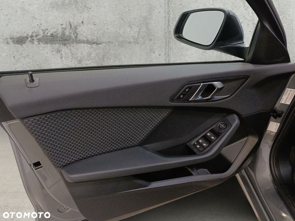 BMW Seria 1 - 13