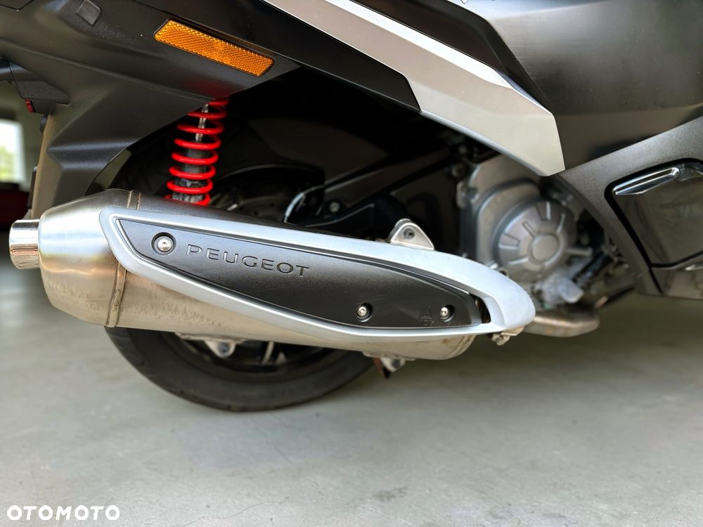 Peugeot Metropolis - 20