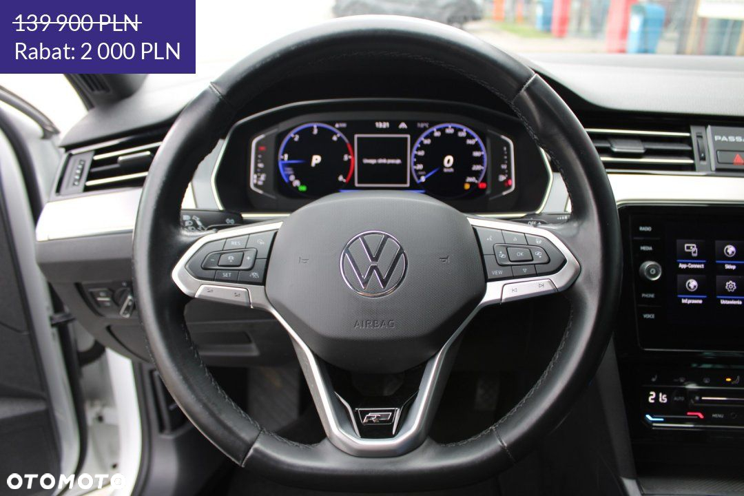 Volkswagen Passat - 31