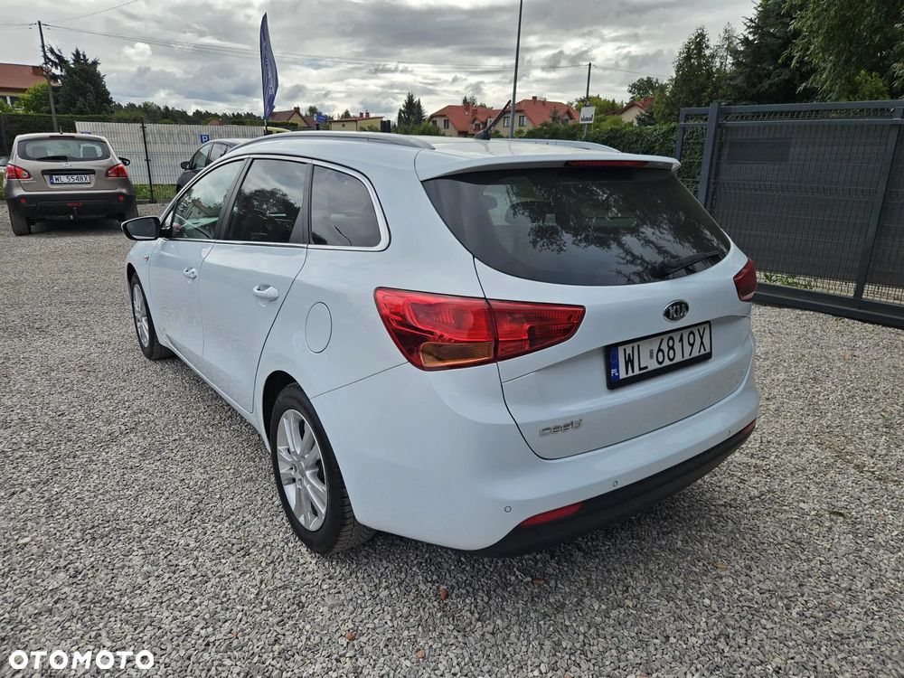Kia Ceed 1.4 CVVT SW Dream Team Edition - 8