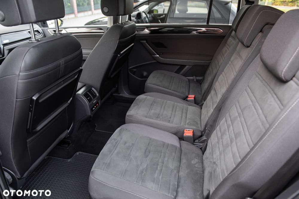 Volkswagen Touran 1.8 TSI (BlueMotion Technology) DSG Highline - 26
