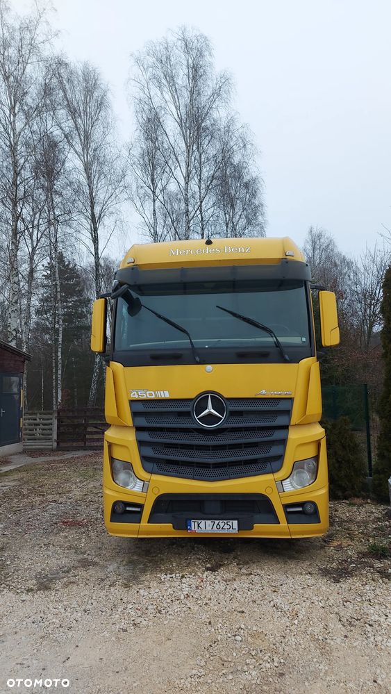 Mercedes-Benz ACTROS - 1