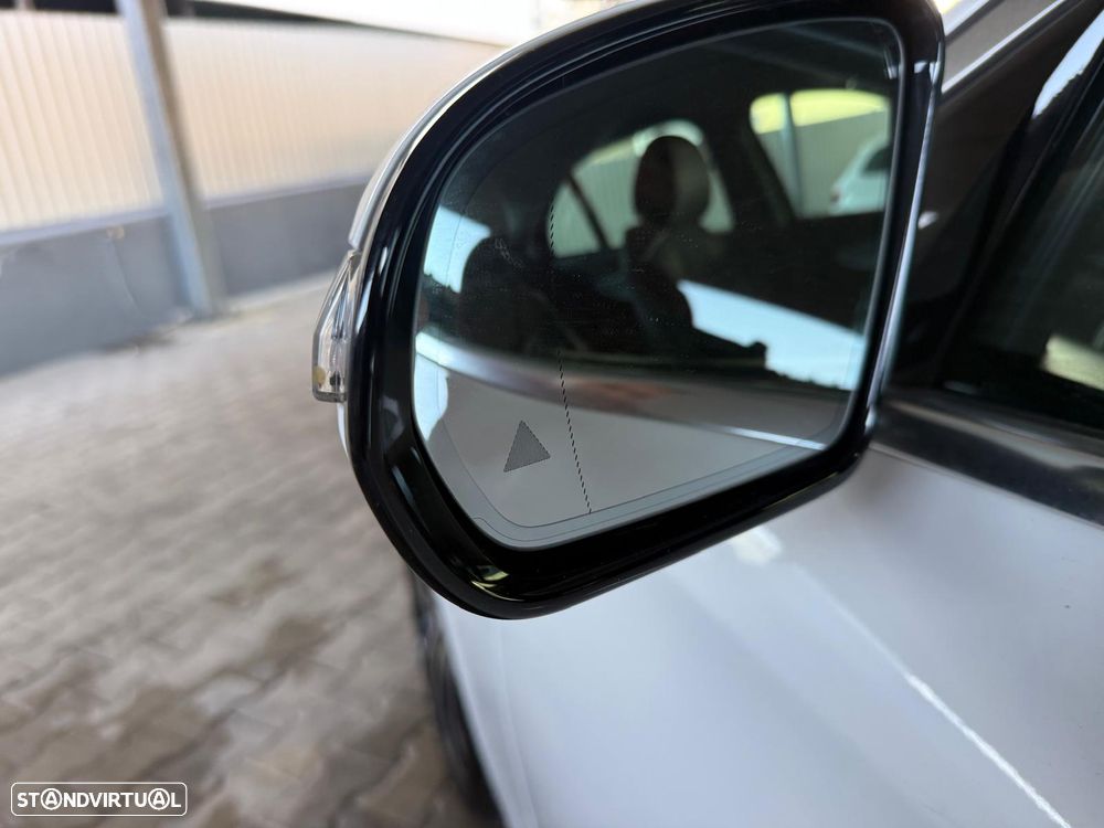 Mercedes-Benz E 300 de Avantgarde - 11