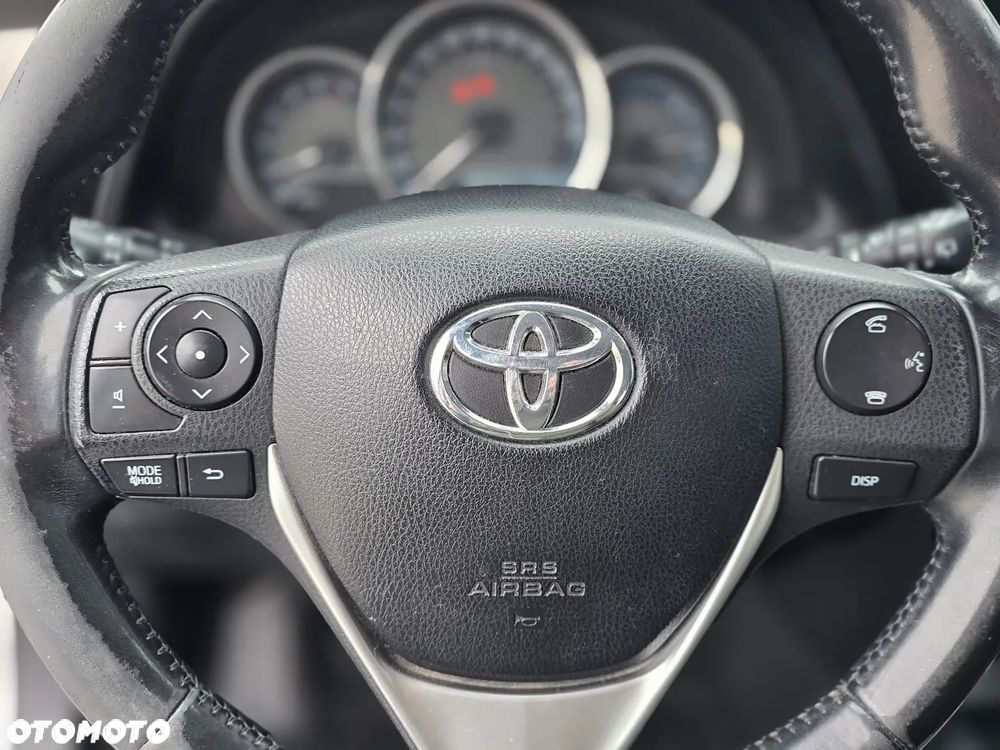 Toyota Auris 2.0 D-4D Prestige - 28