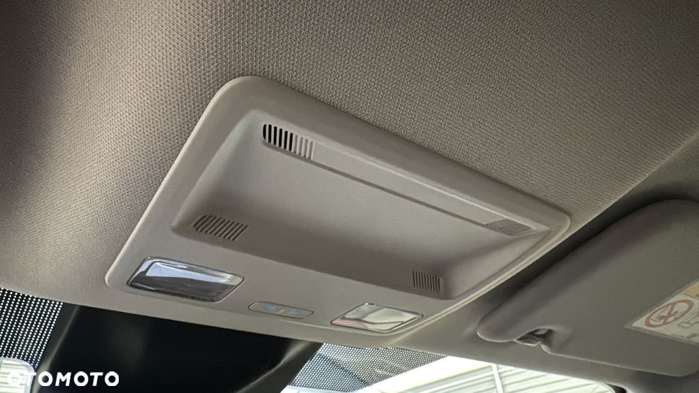 Ford Focus 1.0 EcoBoost mHEV Titanium X - 28