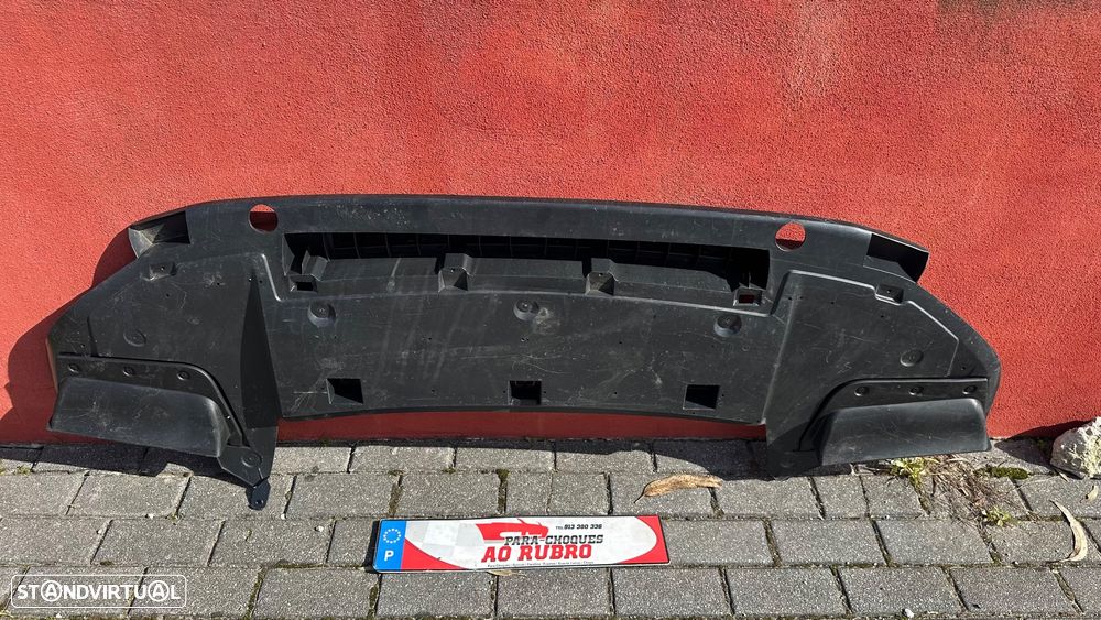 Base inferior parachoque Peugeot 3008 2016 - 2