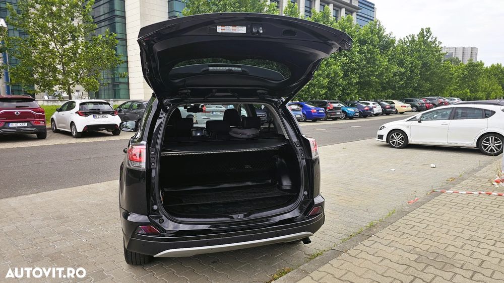 Toyota RAV4 2.5 VVT-i 4x4 Luxury - 9