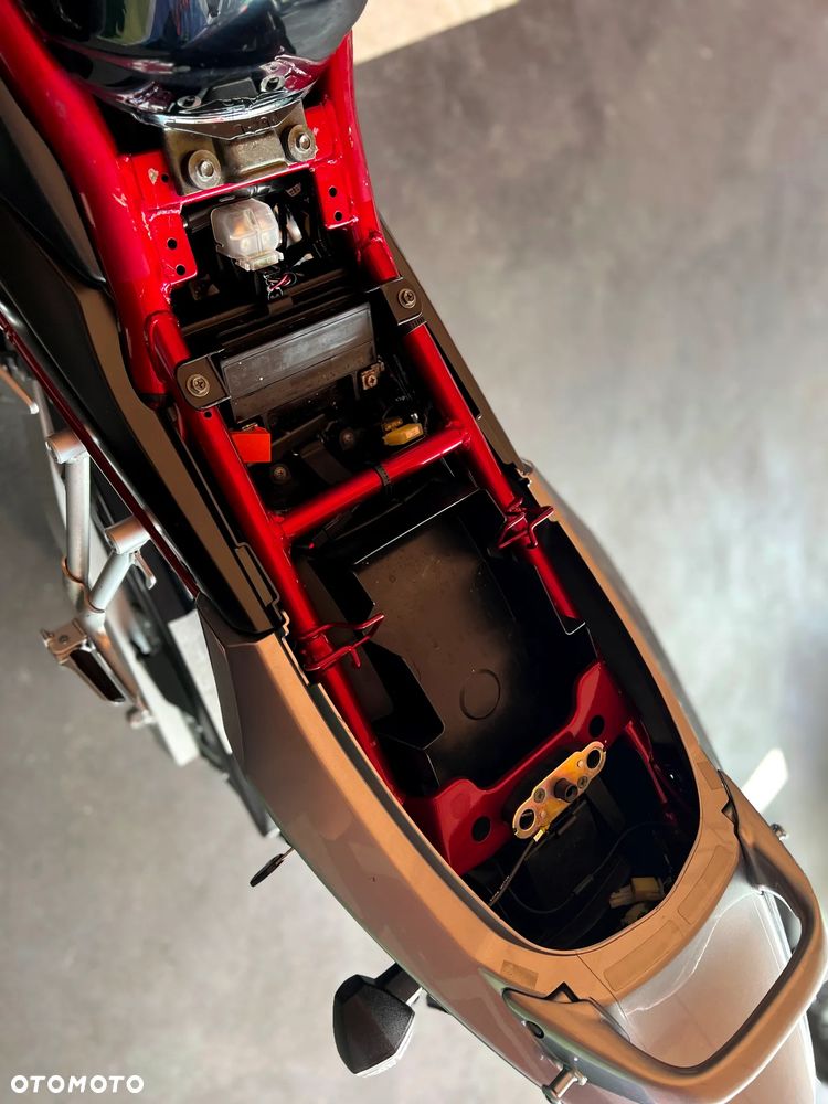 Suzuki Bandit - 27