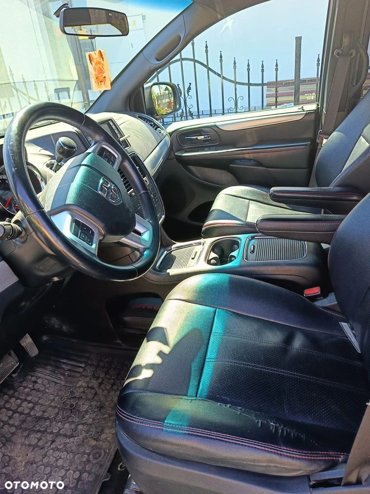 Dodge Grand Caravan 3.6 R/T - 6