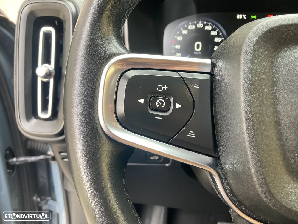 Volvo XC 40 T2 Essential Aut. - 15