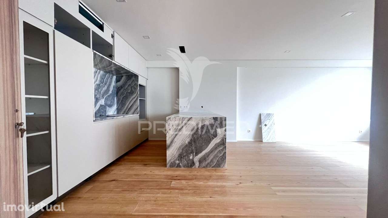 Apartamento T2 NOVO em Creixomil - Próximo ao Hospital - Grande imagem: 2/12