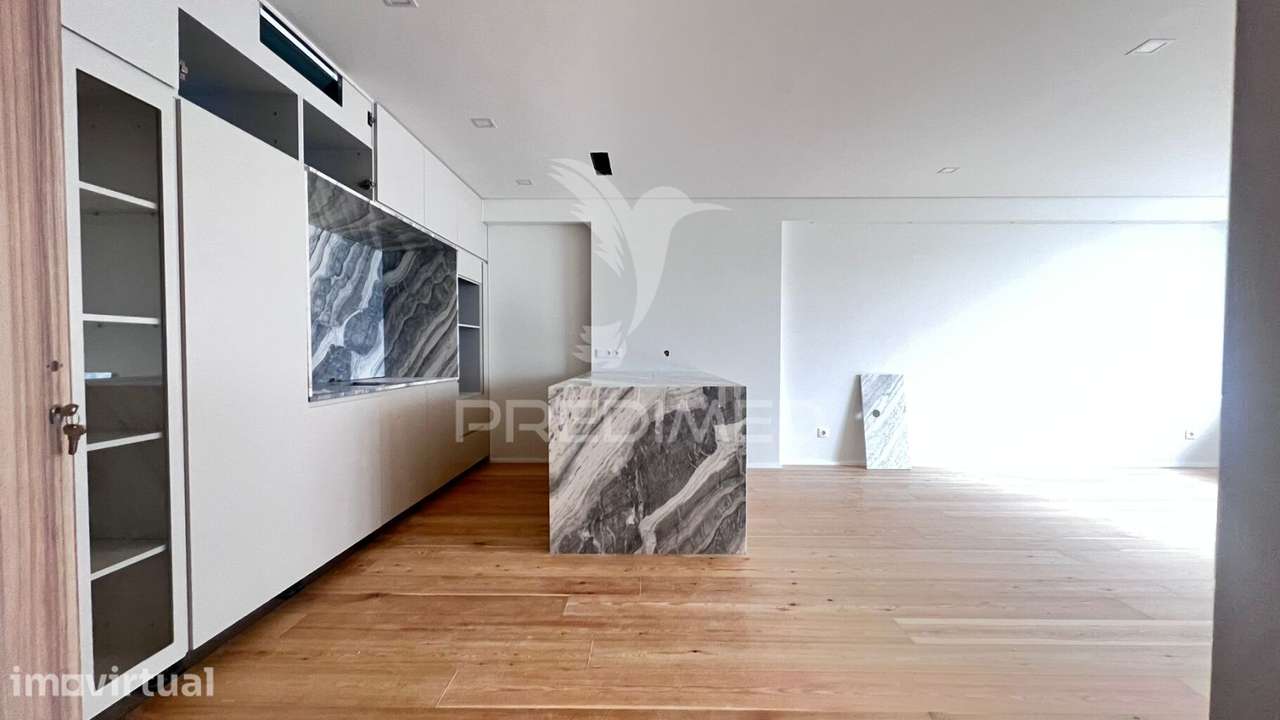 Apartamento T2 NOVO em Creixomil - Próximo ao Hospital - Grande imagem: 2/12