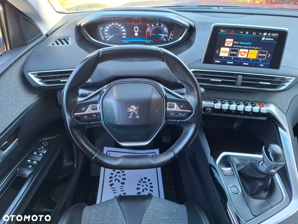 Peugeot 3008 - 16