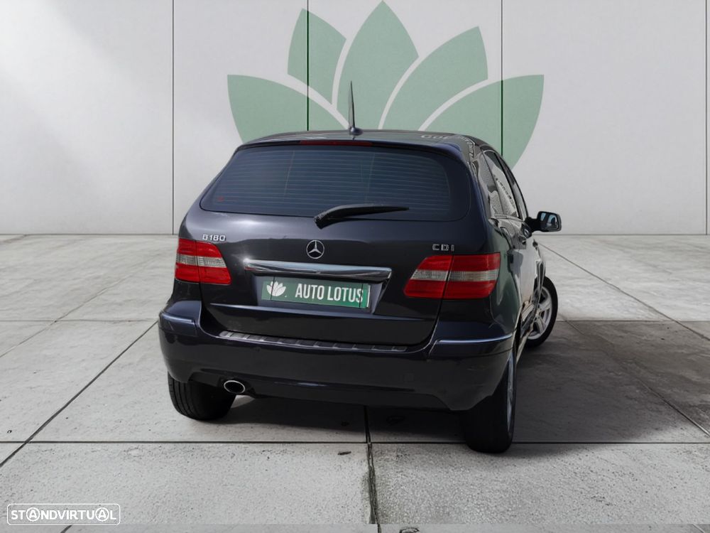 Mercedes-Benz B 180 CDI - 6