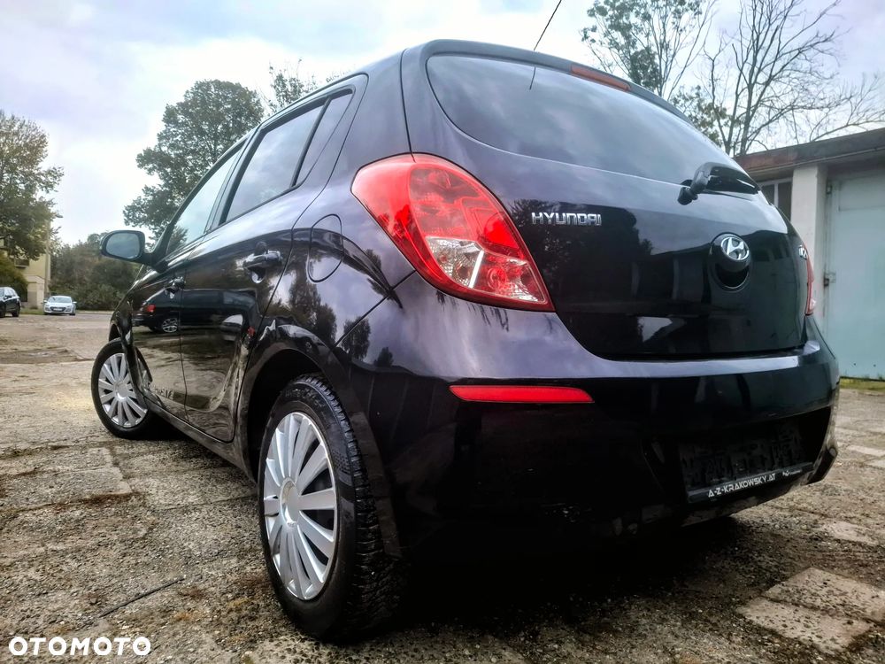 Hyundai i20 - 16