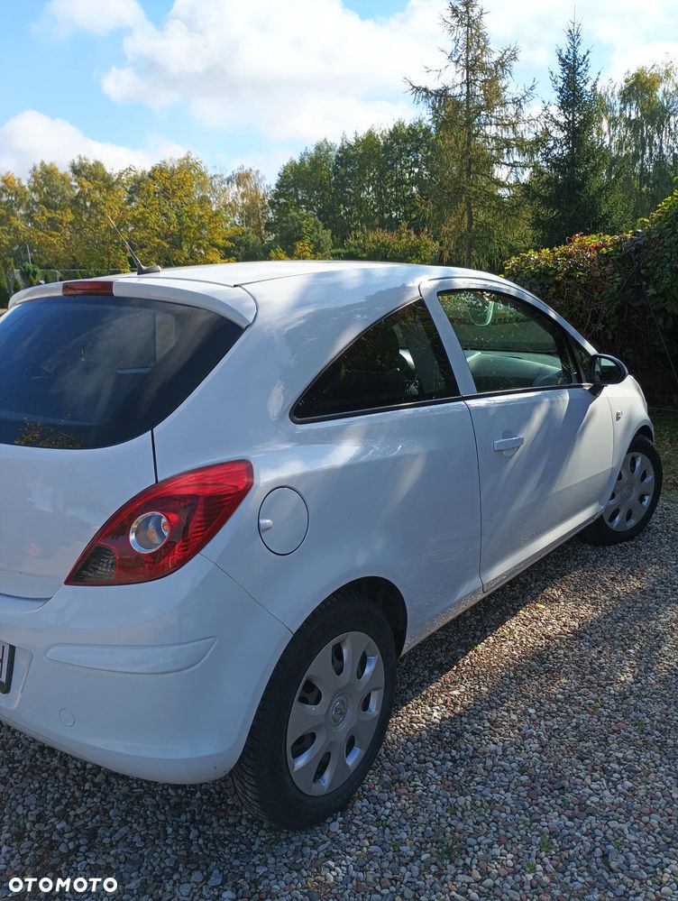 Opel Corsa - 4