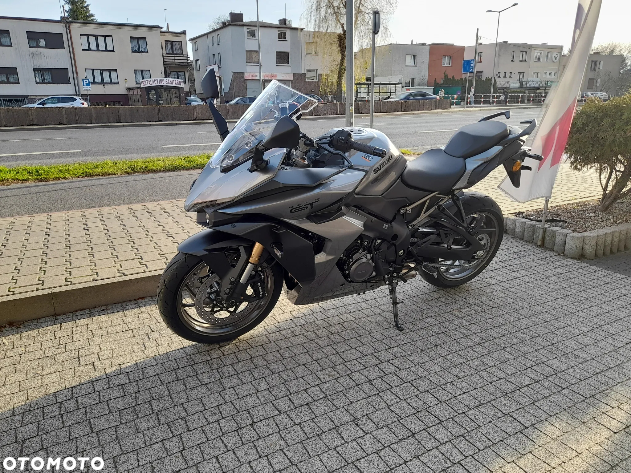 Suzuki GSX 1000 - 3