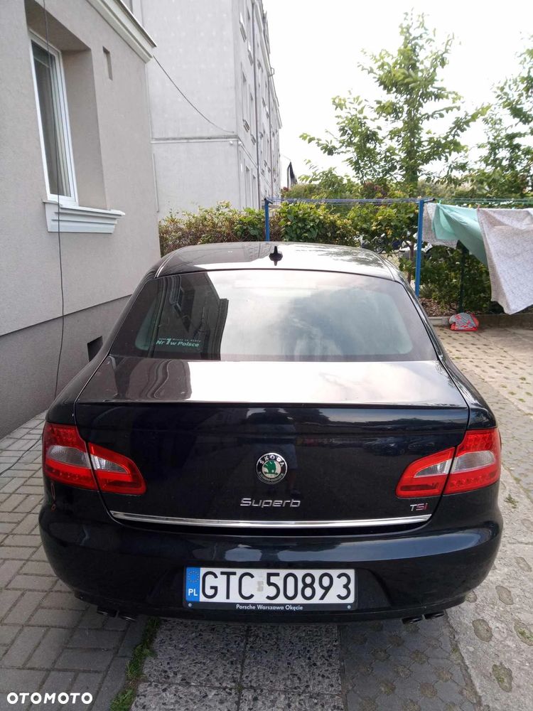 Skoda Superb 2.0 TSI L&K DSG - 2