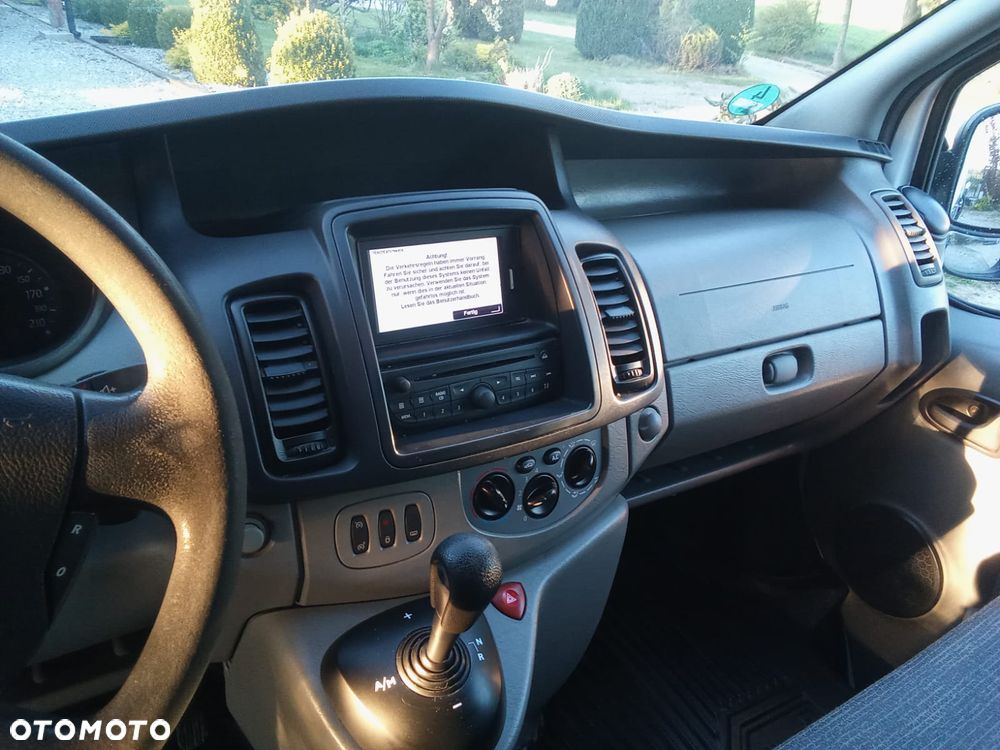 Renault Trafic - 18