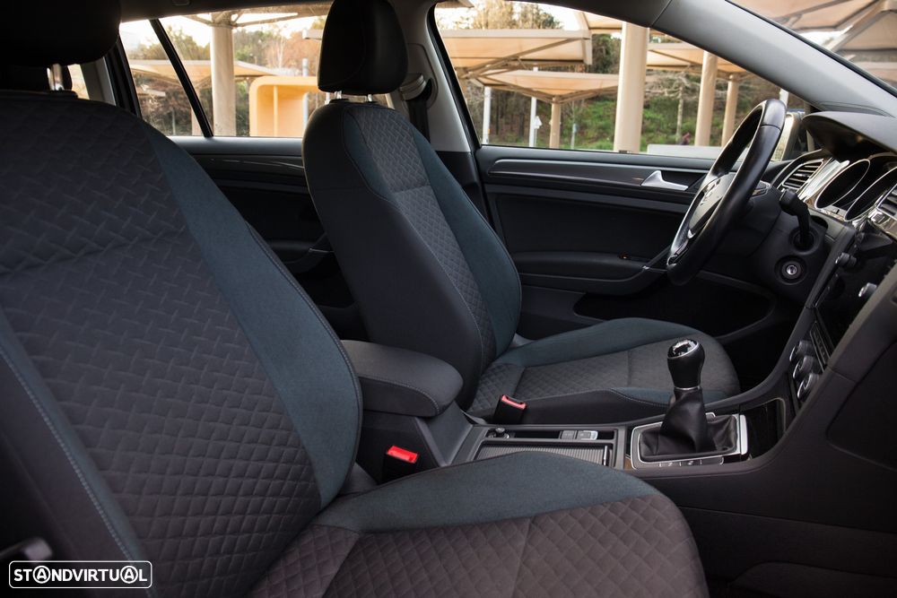 VW Golf Variant 1.0 TSI OPF IQ.DRIVE - 21