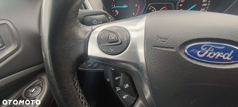 Ford Kuga 2.0 TDCi 4x4 Titanium - 26