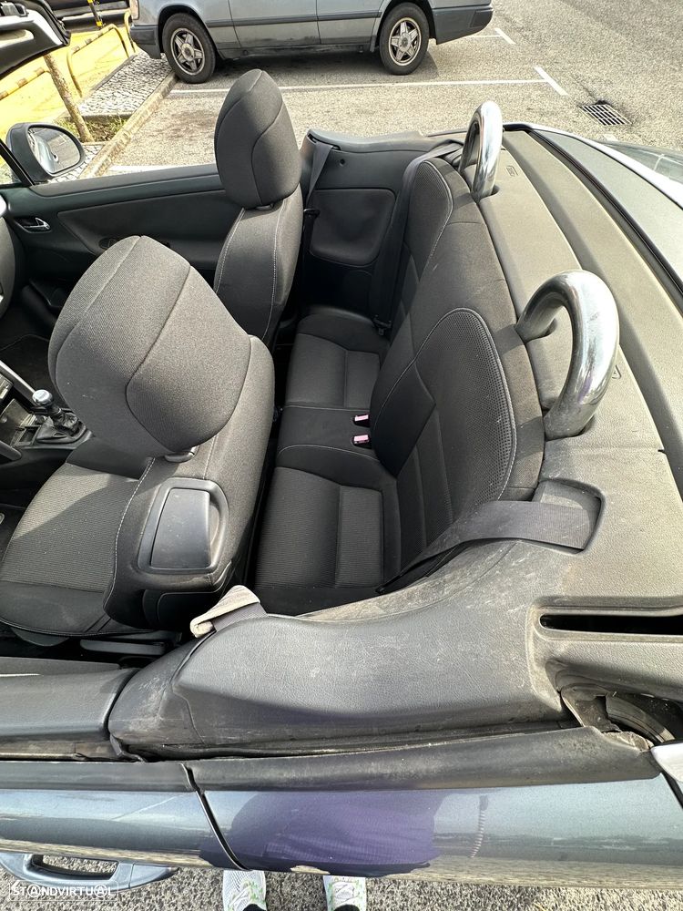 Peugeot 207 CC 1.6 HDi FAP Sport - 9