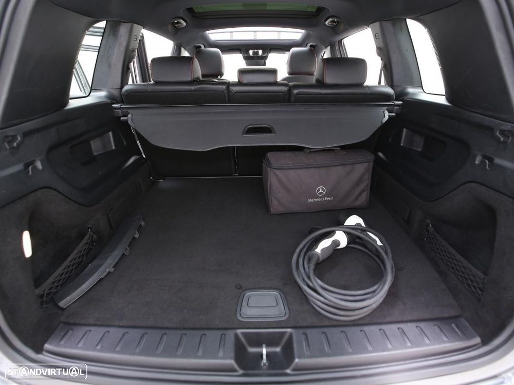 Mercedes-Benz EQB 300 4Matic AMG Line - 13