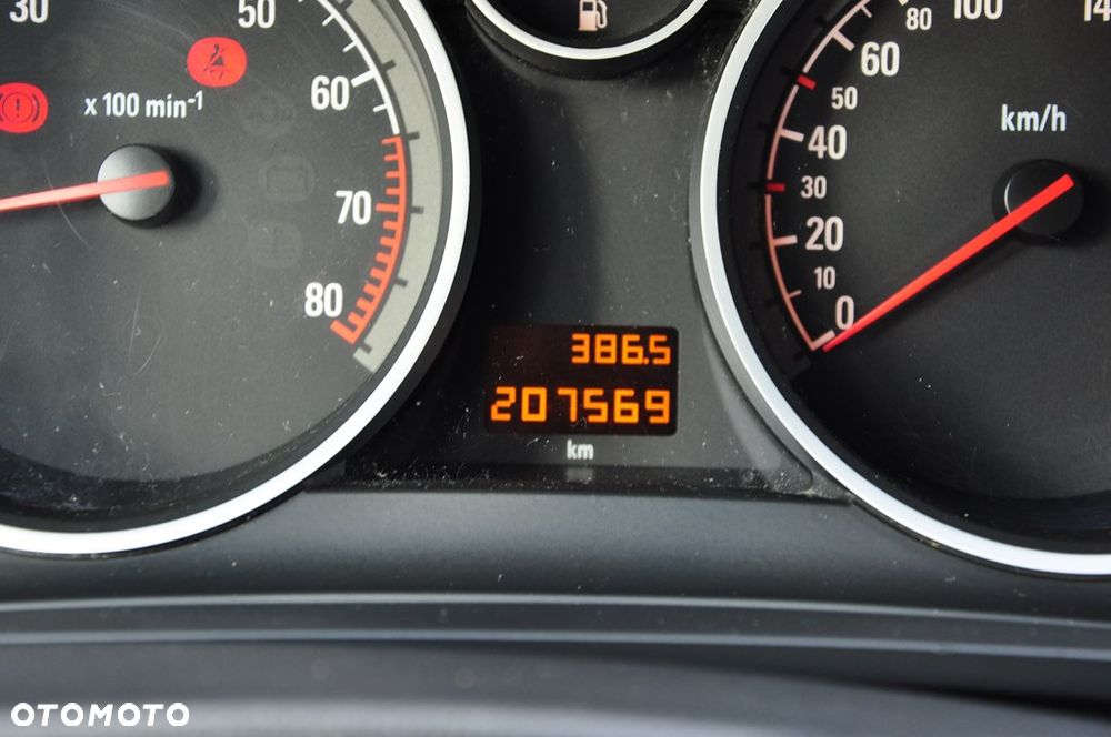 Opel Zafira 1.8 Cosmo - 38