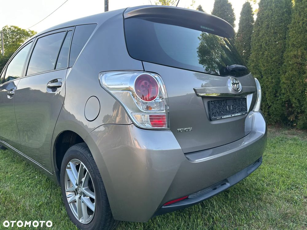 Toyota Verso 1.6 D-4D Active EU6 - 9