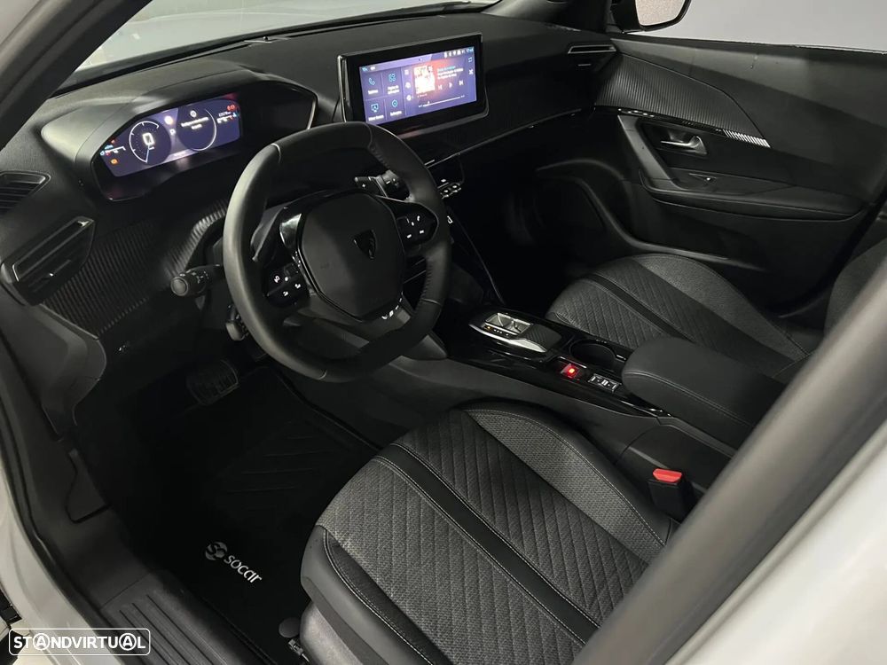 Peugeot 2008 1.2 Hybrid Allure e-DCS6 - 26