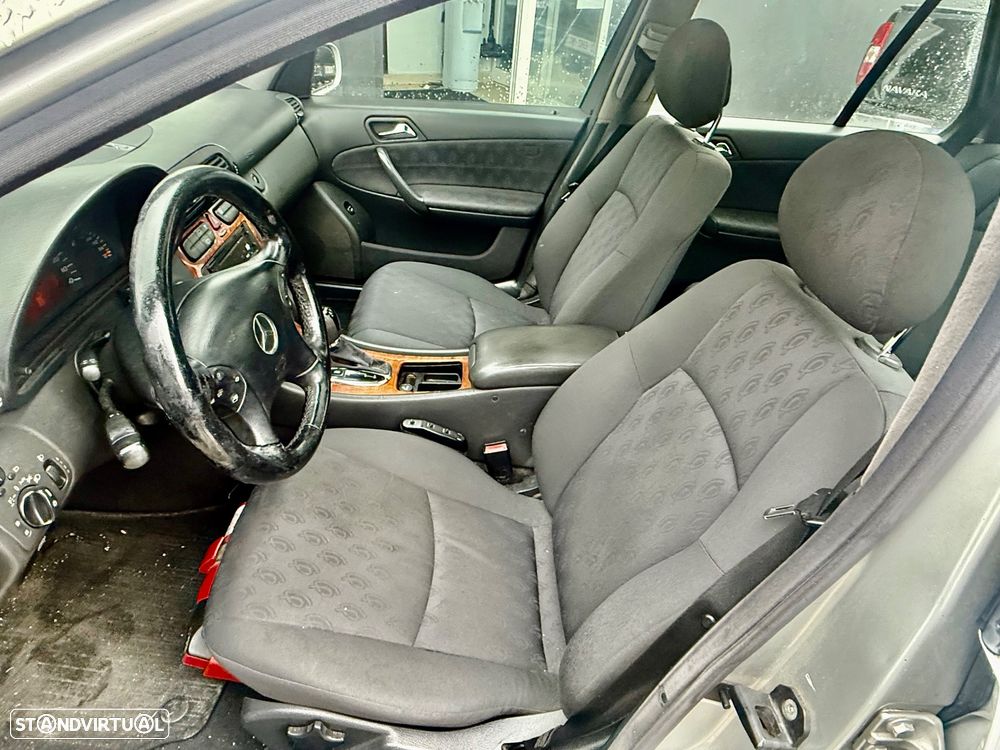 Mercedes-Benz C 220 - 36