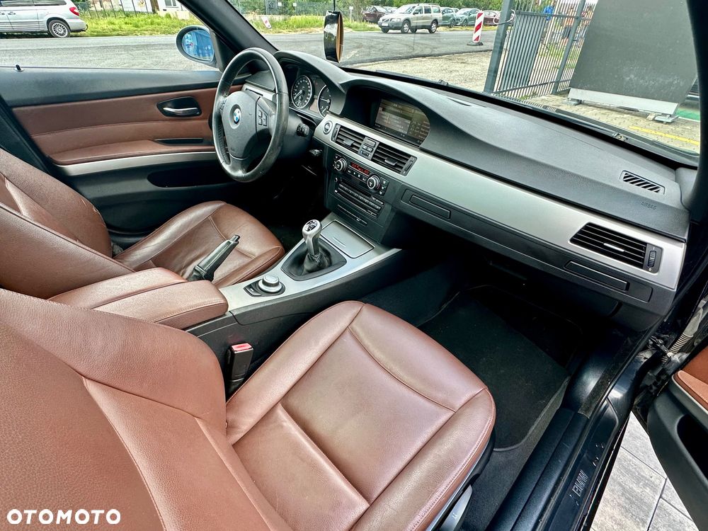 BMW Seria 3 320d - 5