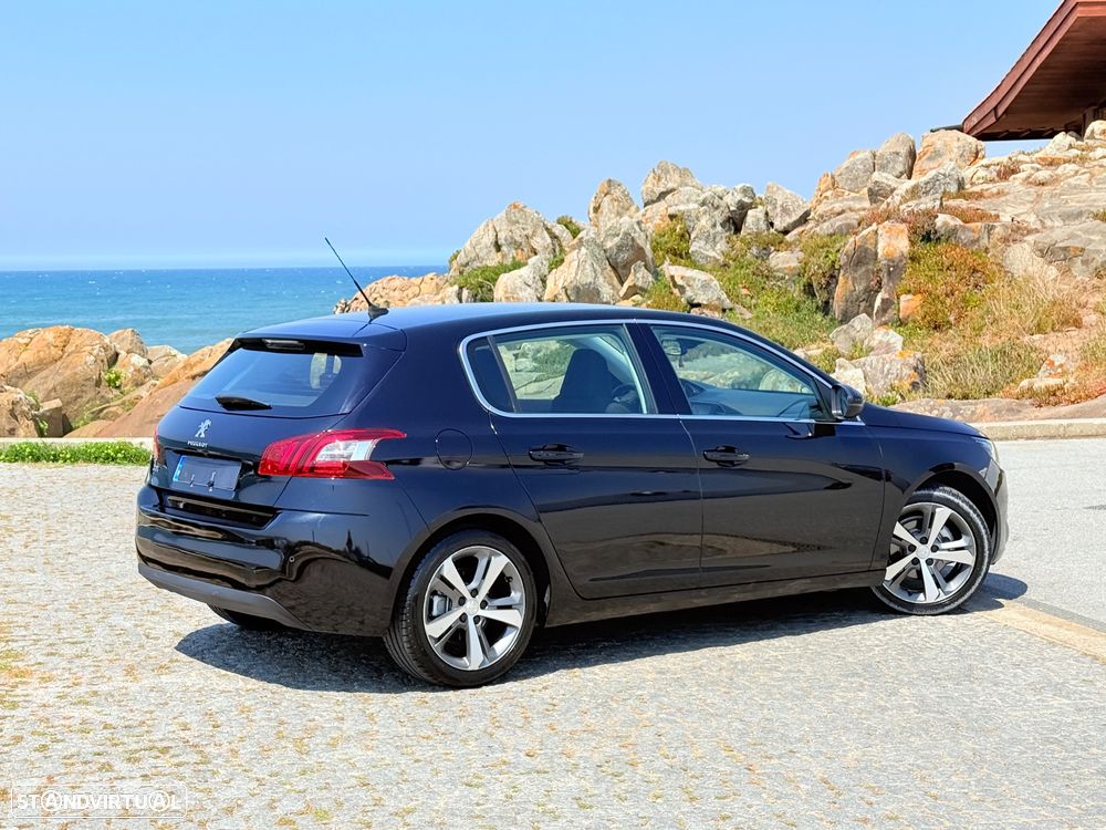 Peugeot 308 1.2 PureTech Allure Full LED - 48