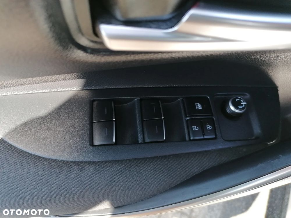 Toyota Corolla 1.6 Comfort - 16