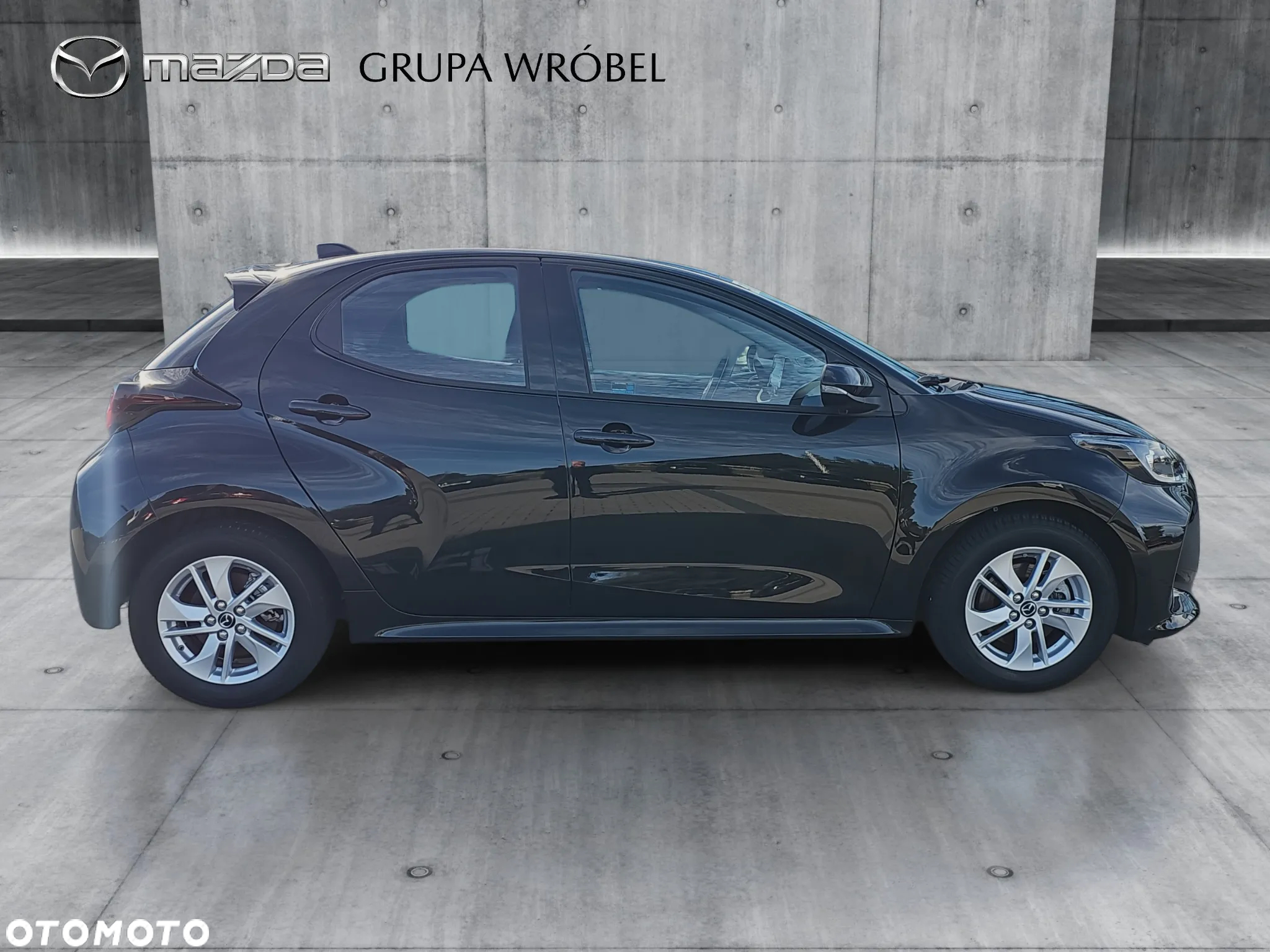 Mazda 2 - 4