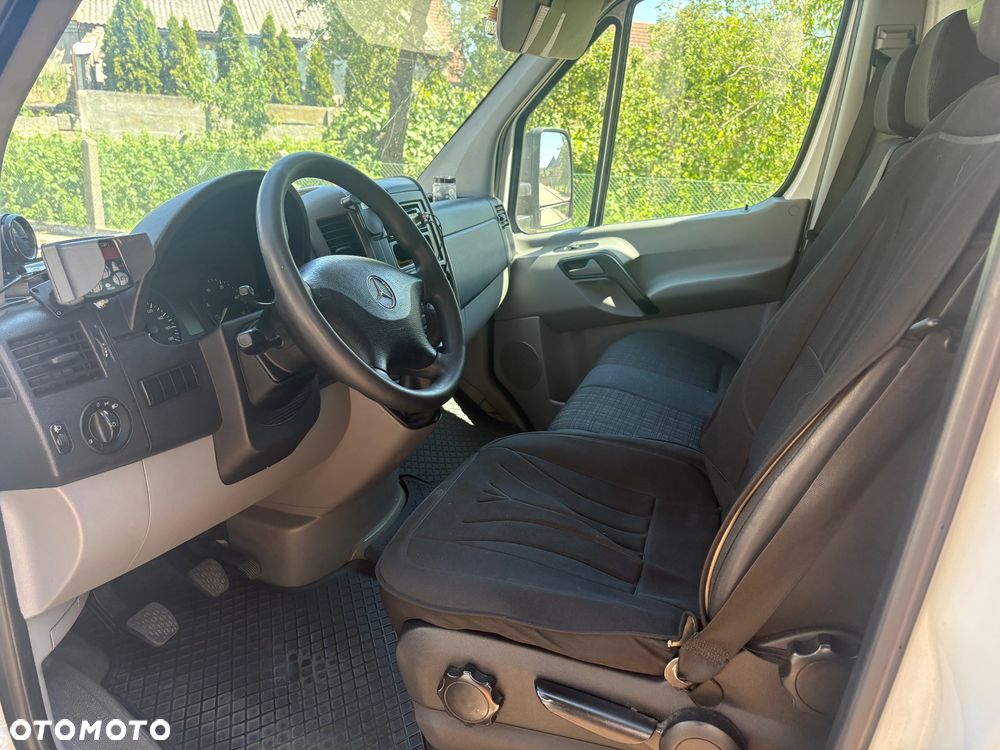 Mercedes-Benz Sprinter - 8