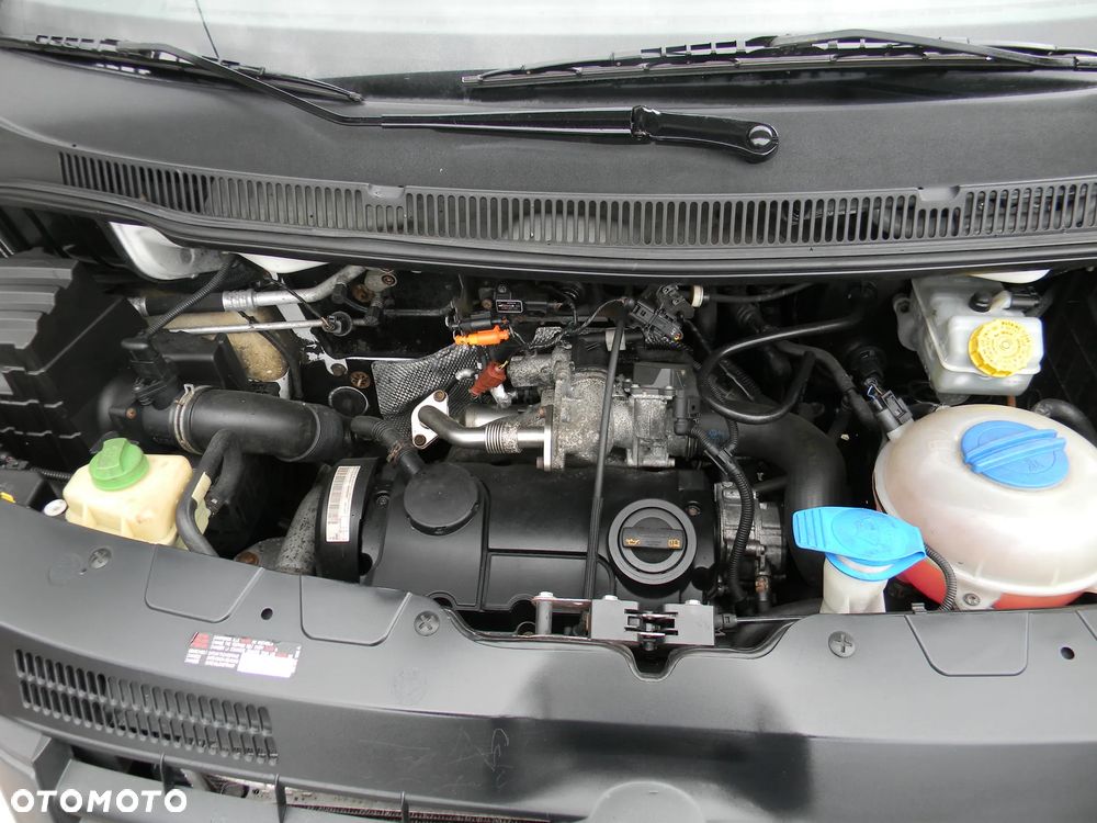 Volkswagen Transporter - 22