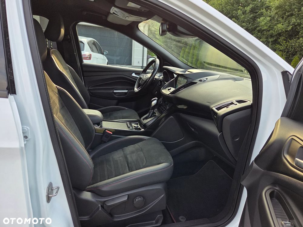 Ford Kuga 2.0 TDCi AWD ST-Line Black - 24