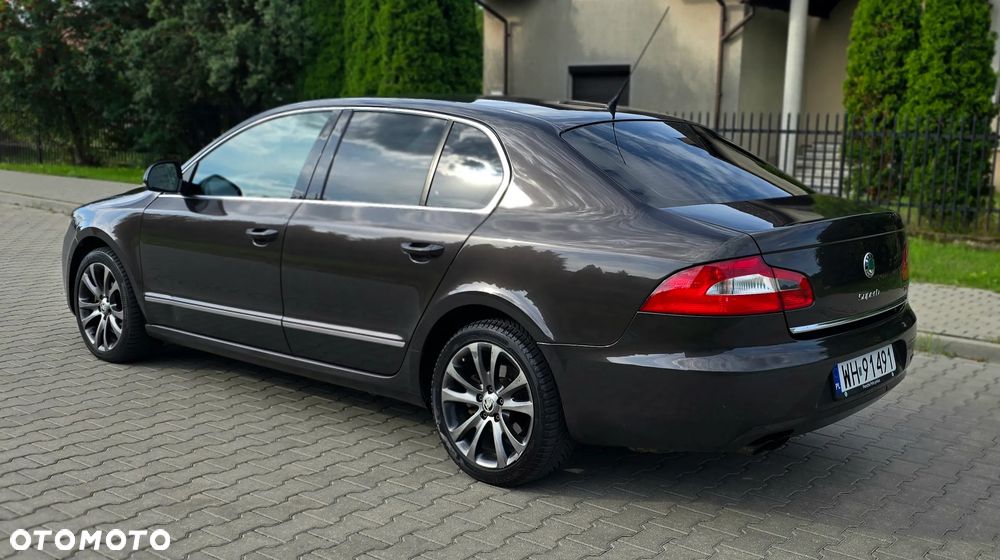 Skoda Superb 2.0 TDI Ambition DSG - 4