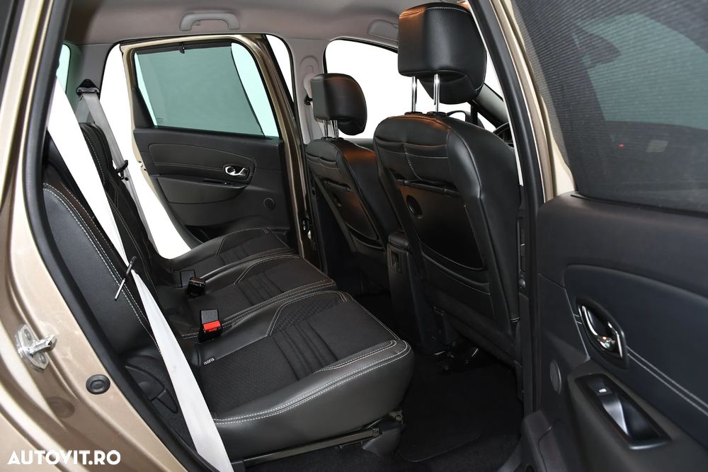 Renault Scenic TCe 130 Bose Edition - 11