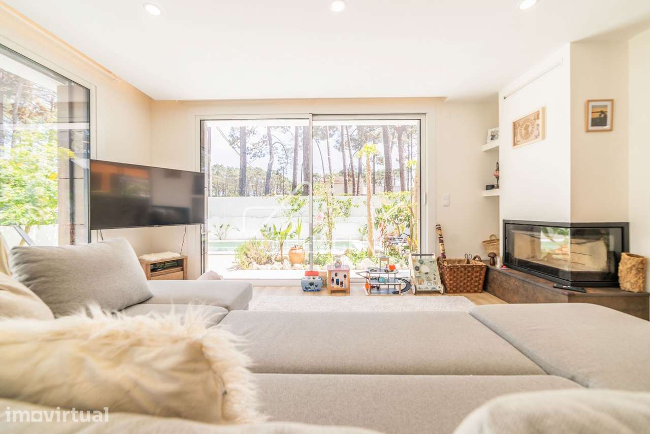 Moradia Contemporânea T4 com Piscina na Aroeira - Grande imagem: 3/32